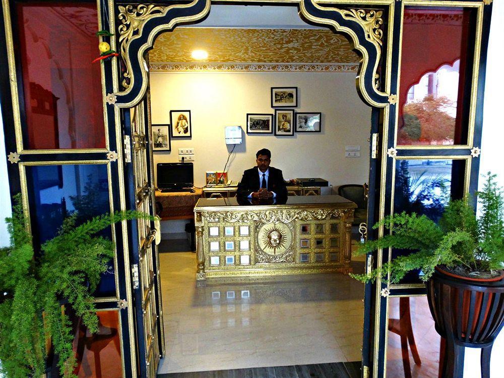 Umaid Residency - A Regal Heritage Home Джапур Экстерьер фото